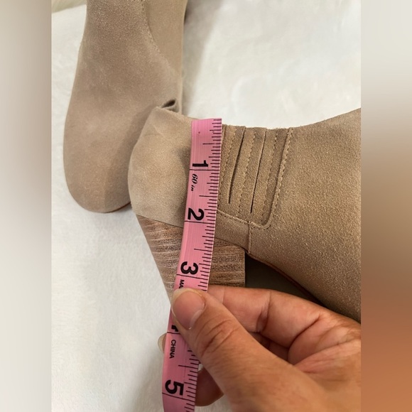 AUDREY BROOKE booties size 71/2M  cream - Picture 14 of 17